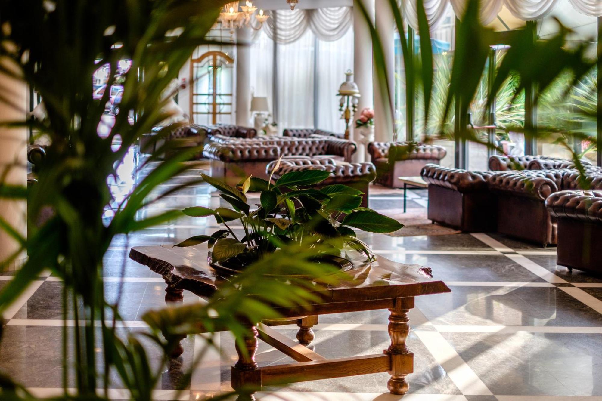 Hotel Bristol Белларія-Іджеа-Марина Екстер'єр фото